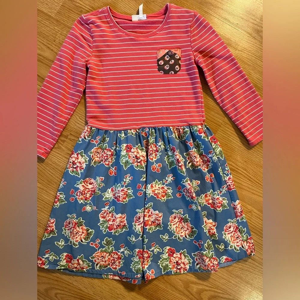 Matilda Jane Dress Coral striped‎ top, floral bottom. Size 12